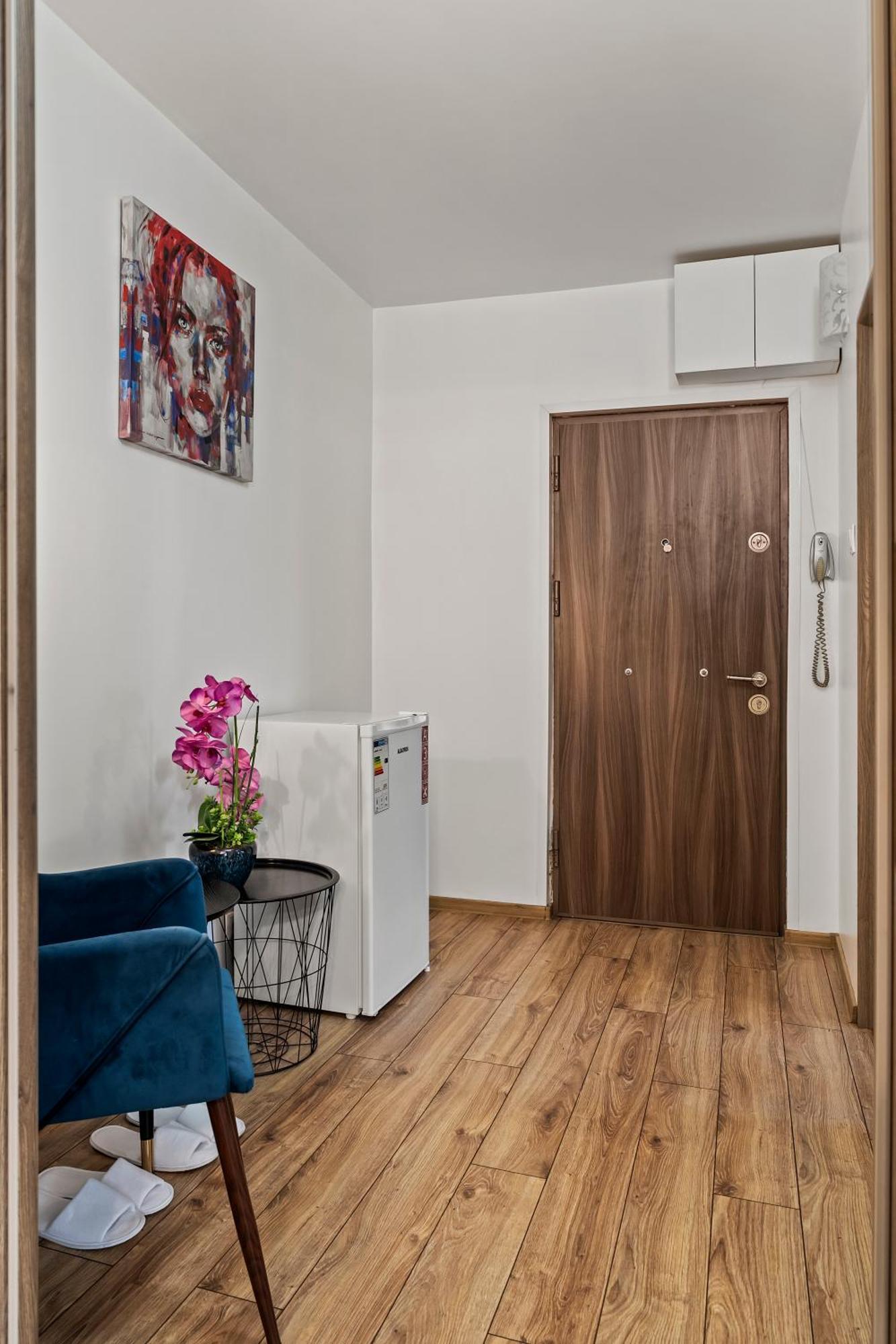 Garsoniera De Lux Si Eleganta Drumul Taberei Bucureşti Eksteriør bilde